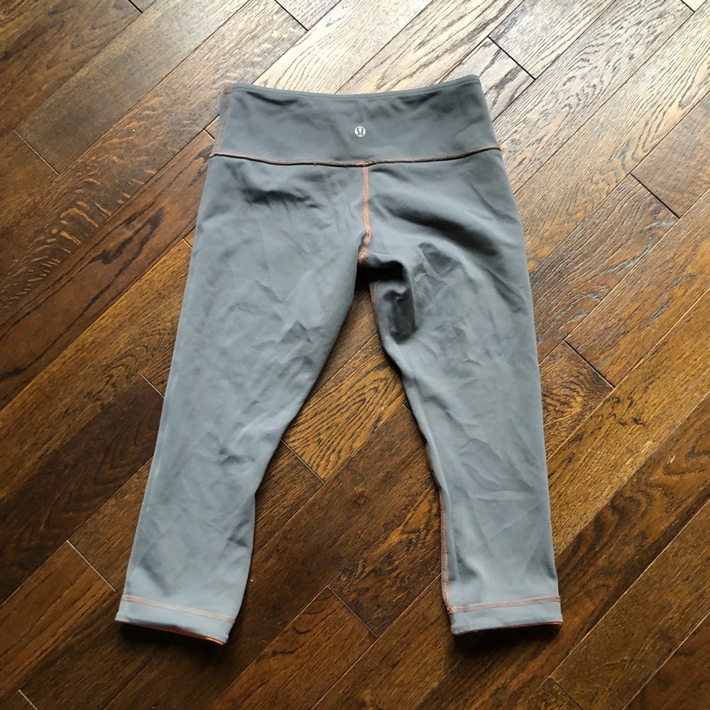 Reversible Cropped Lululemon Leggings